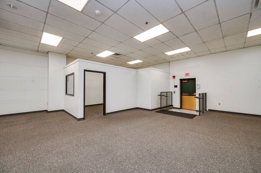 More Photos Of 722 Cherry St, Reading Storefront Retail Office For Lease