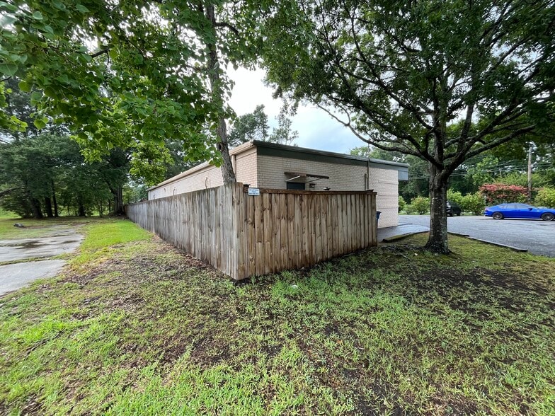 More Photos Of 2707 Idamor Dr, Charleston Daycare Center For Sale
