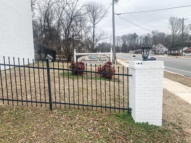 More Photos Of 1105 Alamance Church Rd, Greensboro Apartments For Sale