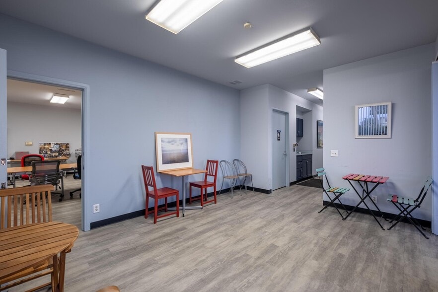 More Photos Of 22809 Lockness Ave, Torrance Warehouse For Sale