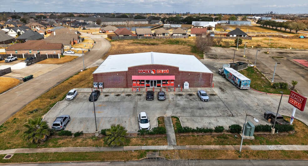 More Photos Of 7750 9th Ave, Port Arthur Freestanding For Sale