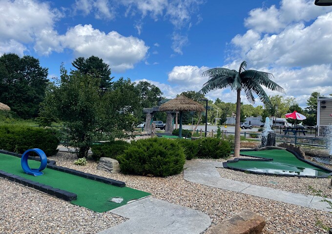 More Photos Of 2087 Main St, Tewksbury Freestanding For Sale