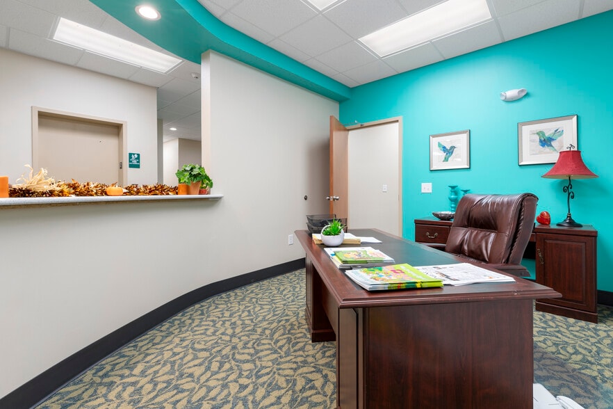 More Photos Of 125 Scattergood Dr NW, Christiansburg Office For Sale