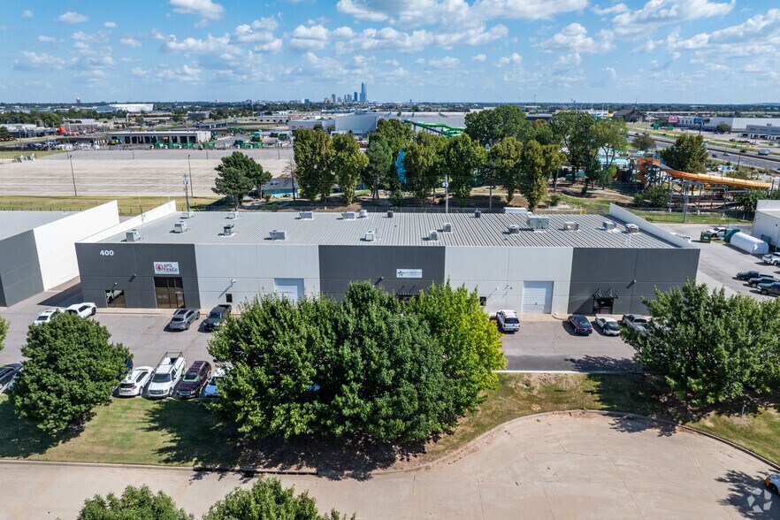 More Photos Of 400 S Hudiburg Cir, Oklahoma City Warehouse For Lease