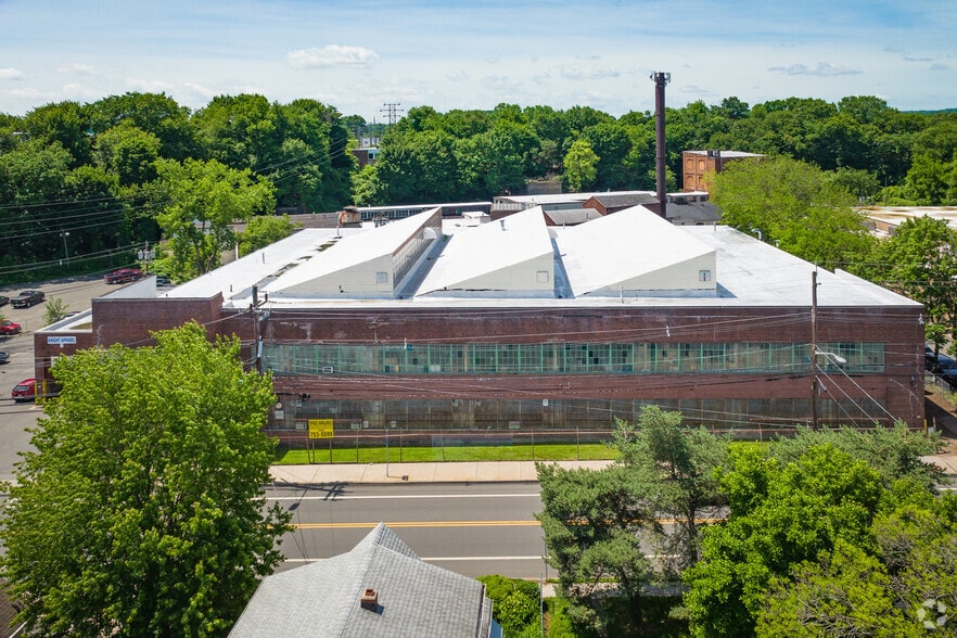 More Photos Of 791 Paulison Ave, Clifton Warehouse For Lease