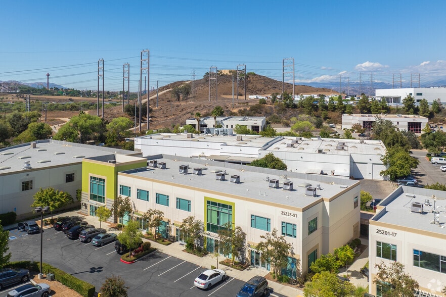 More Photos Of 25235-25251 Avenue Tibbitts, Valencia Manufacturing For Sale