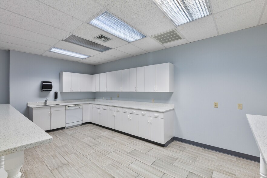 More Photos Of 1227 W Liberty St, Allentown Medical For Sale