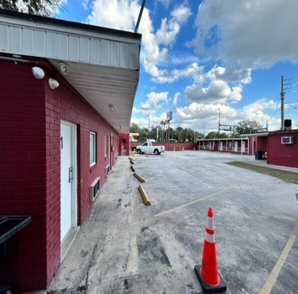 More Photos Of 3842 S Orange Blossom Trl, Orlando Hotel For Sale