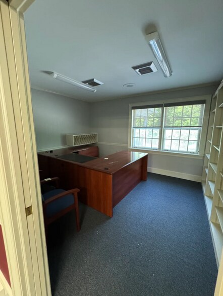 More Photos Of 9112 Virginia Ave, Bassett Office For Sale