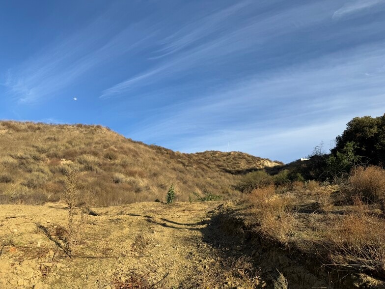 More Photos Of 26355 Central ave, Val Verde Land For Sale