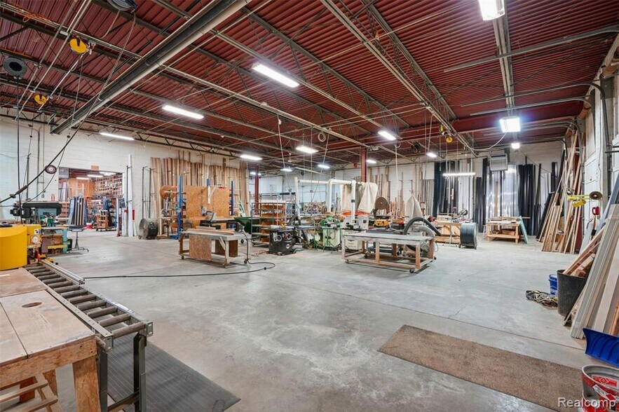 More Photos Of 415 N Lafayette St, South Lyon Warehouse For Sale