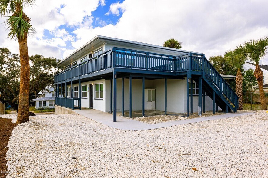 More Photos Of 112 N Peninsula Dr, Daytona Beach Apartments For Sale