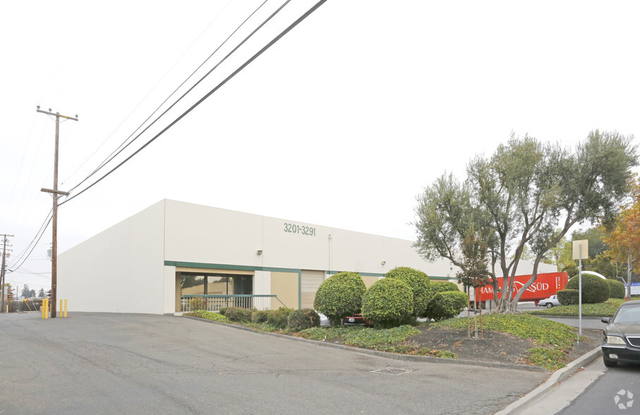 Primary Photo Of 3201-3291 Keller St, Santa Clara Manufacturing For Lease