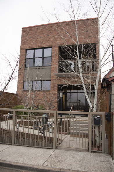 Primary Photo Of 1324 S Acoma St, Denver Showroom For Lease