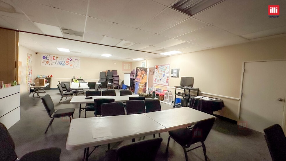 More Photos Of 7315 Lankershim Blvd, North Hollywood Light Manufacturing For Sale