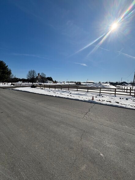 More Photos Of 11603 Luck Stone Rd, Bealeton Land For Lease