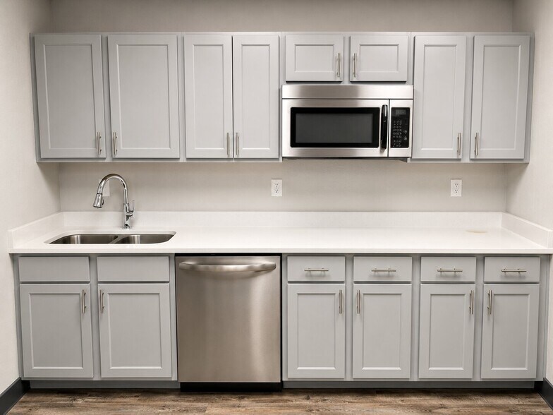 More Photos Of 203 Elm St, Washington Multifamily For Sale