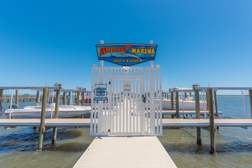 Primary Photo Of 806 Indian River Dr, Sebastian Marina For Sale