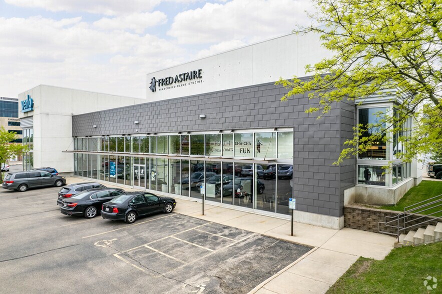 Primary Photo Of 2727 W Beltline Hwy, Madison Freestanding For Sale