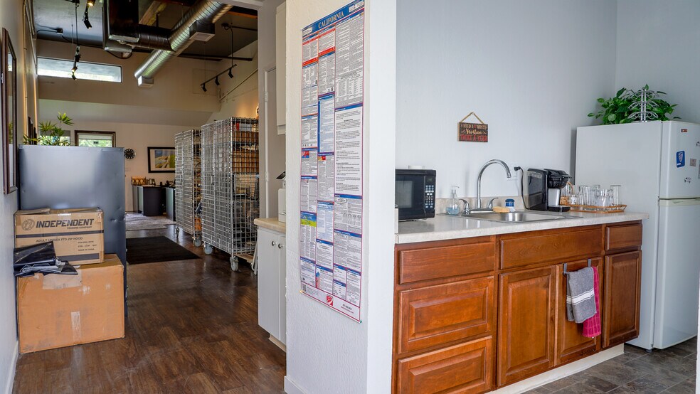 More Photos Of 14 Commercial Blvd, Novato Flex For Sale