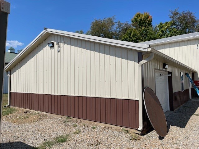 More Photos Of 1000 Brice St, Newark Warehouse For Sale