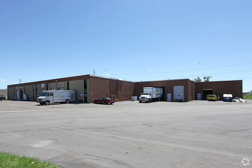 Primary Photo Of 9835-9941 13th Ave N, Plymouth Light Manufacturing For Lease