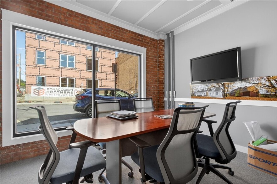 More Photos Of 30 White St, Cohoes Office For Sale