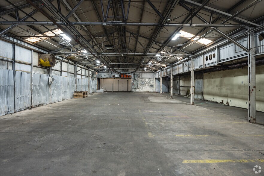 More Photos Of 1801 Rutherford Rd, Greenville Light Manufacturing For Lease