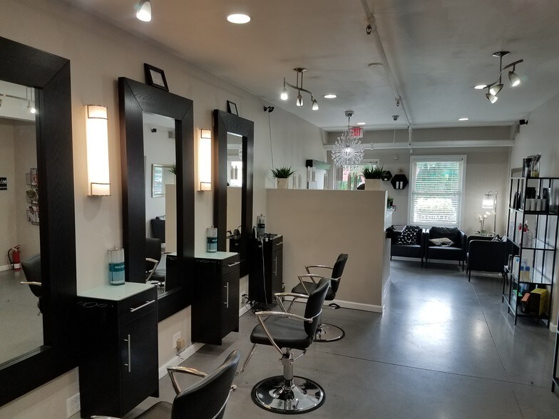 More Photos Of 160 Durham Ave, Metuchen Apartments For Lease