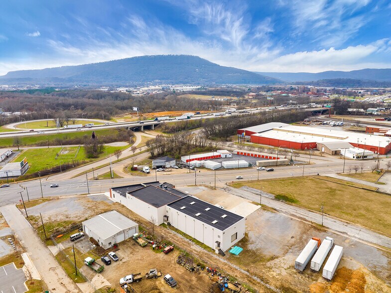 More Photos Of 2310 Rossville Ave, Chattanooga Distribution For Lease