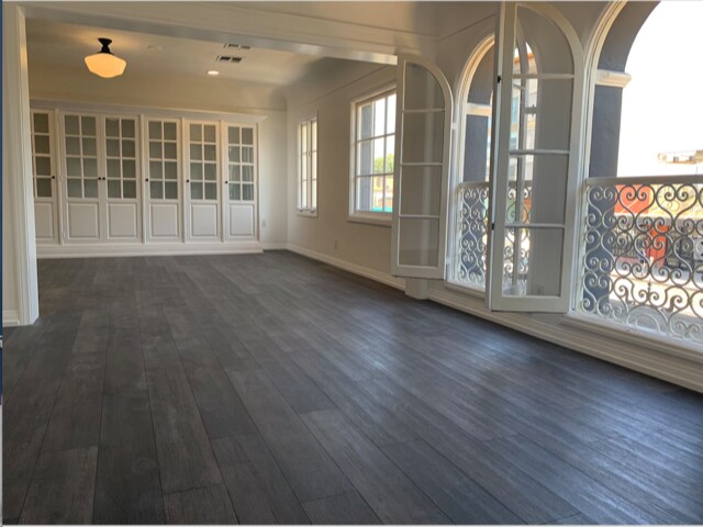 Primary Photo Of 617 S La Brea Ave, Los Angeles Storefront Retail Residential For Lease