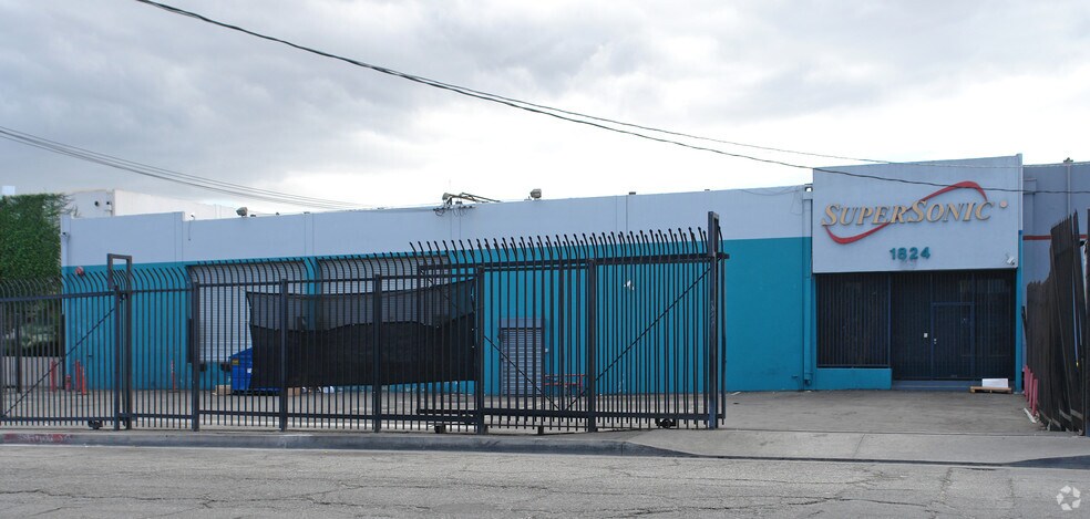More Photos Of 1824 E 22nd St, Los Angeles Warehouse For Lease