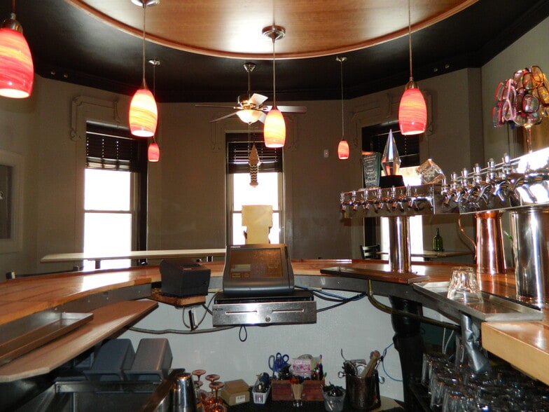 More Photos Of 304 Hawley Ave, Syracuse Restaurant For Lease