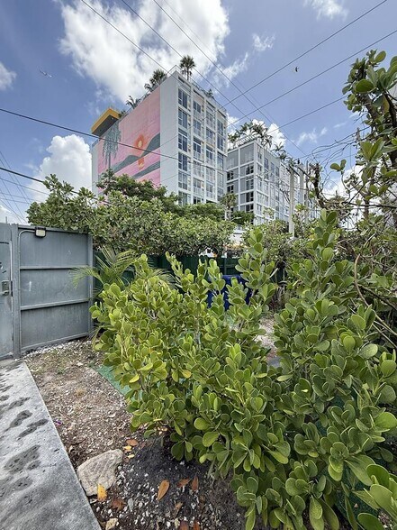 More Photos Of 118 NW 24th St, Miami Apartments For Sale