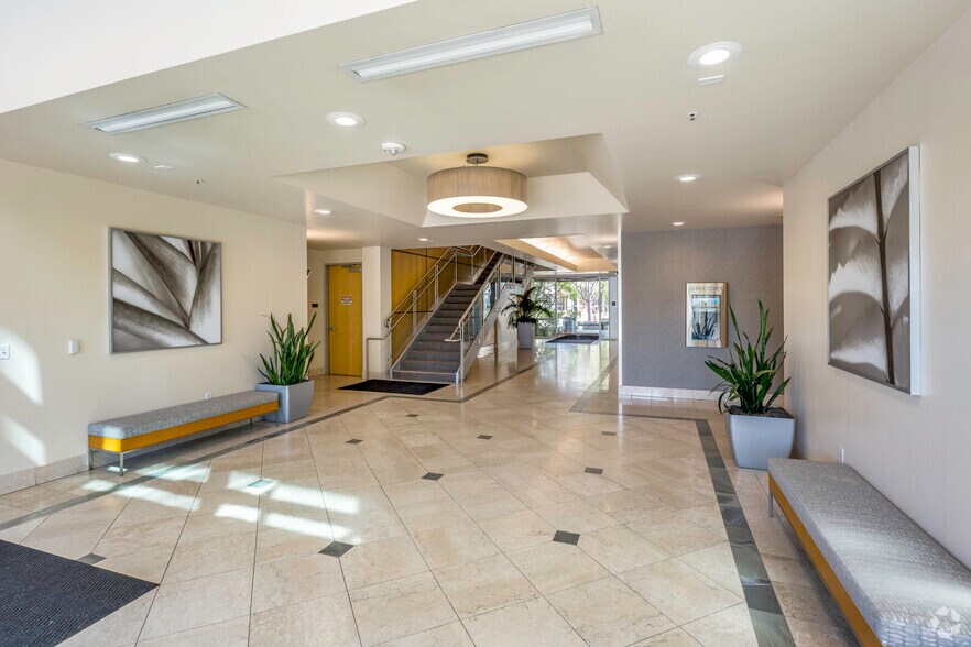 More Photos Of 3200 Douglas Blvd, Roseville Office For Lease