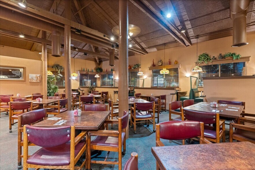 More Photos Of 12555 W Bell Rd, Surprise Restaurant For Sale