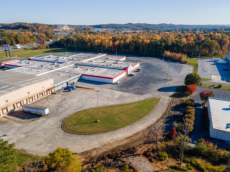 More Photos Of 398 Direct Connection Dr, Rossville Industrial For Lease