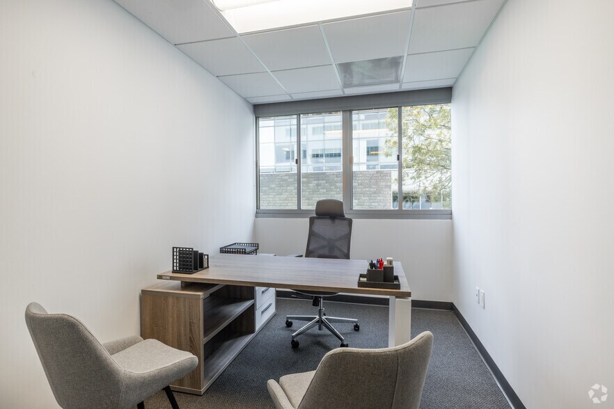 More Photos Of 9465 Wilshire Blvd, Beverly Hills Coworking Space