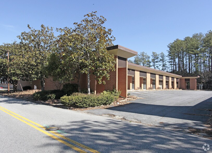 Primary Photo Of 4420 Commerce Cir SW, Atlanta Warehouse For Lease