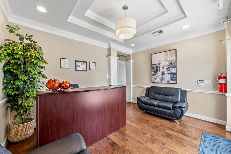More Photos Of 2219 Sawdust Rd, The Woodlands Office For Sale