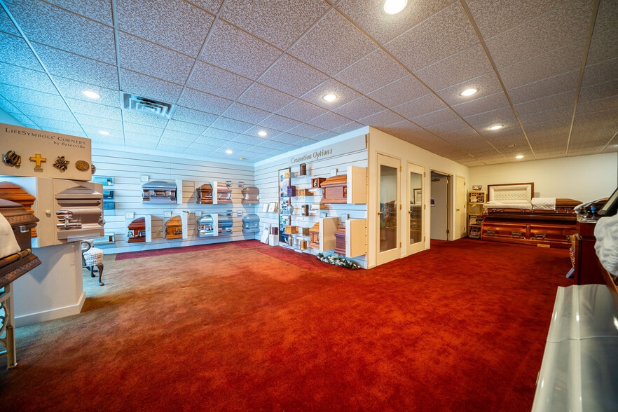 More Photos Of 2990 Bethel Rd, Columbus Funeral Home For Sale