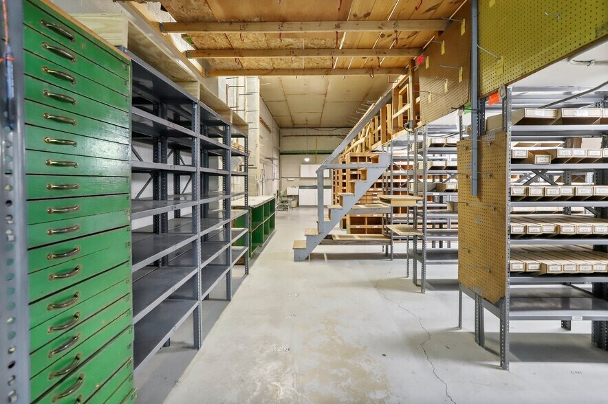 More Photos Of 12258 Buchanan Trl W, Mercersburg Flex For Lease