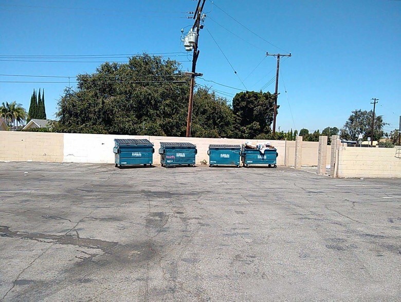 More Photos Of 7431-7451 Cerritos Ave, Stanton Unknown For Lease