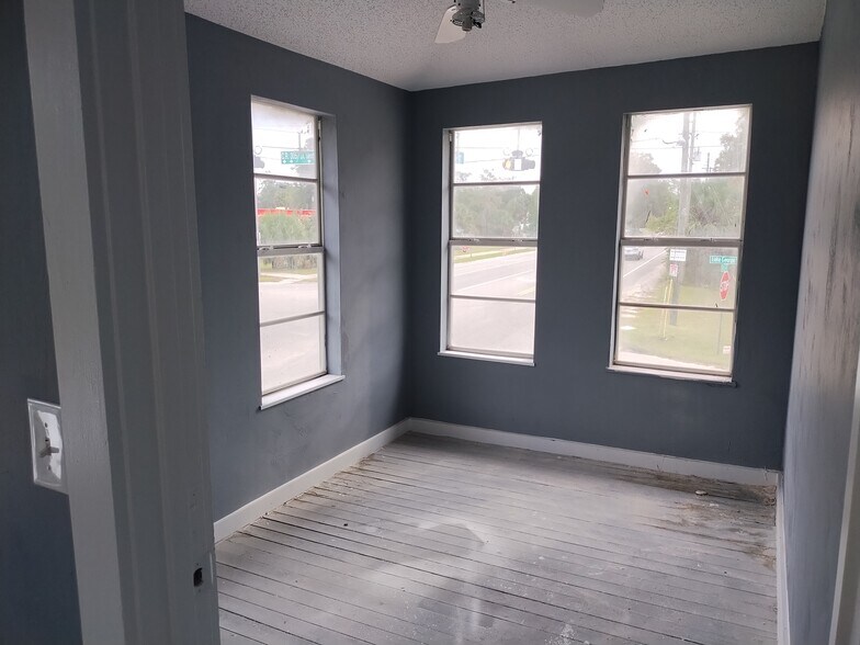 More Photos Of 1700 US Highway 17 N, Seville Convenience Store For Sale
