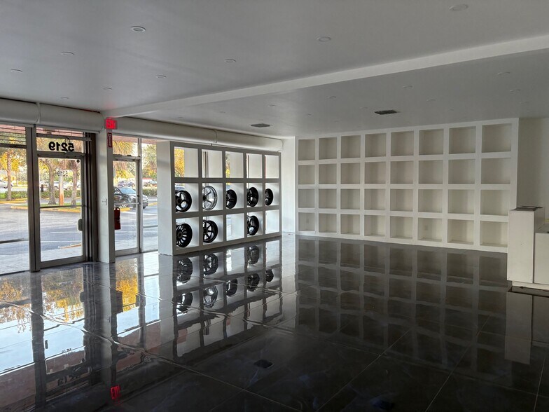 More Photos Of 5201-5299 N State Road 7, Tamarac Storefront For Lease