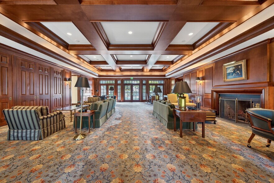 More Photos Of 1461 Highway EE, Winfield Specialty For Sale