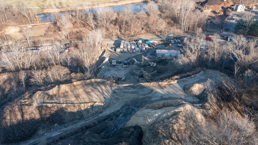 More Photos Of 18 Plumtrees Rd, Danbury Land For Sale