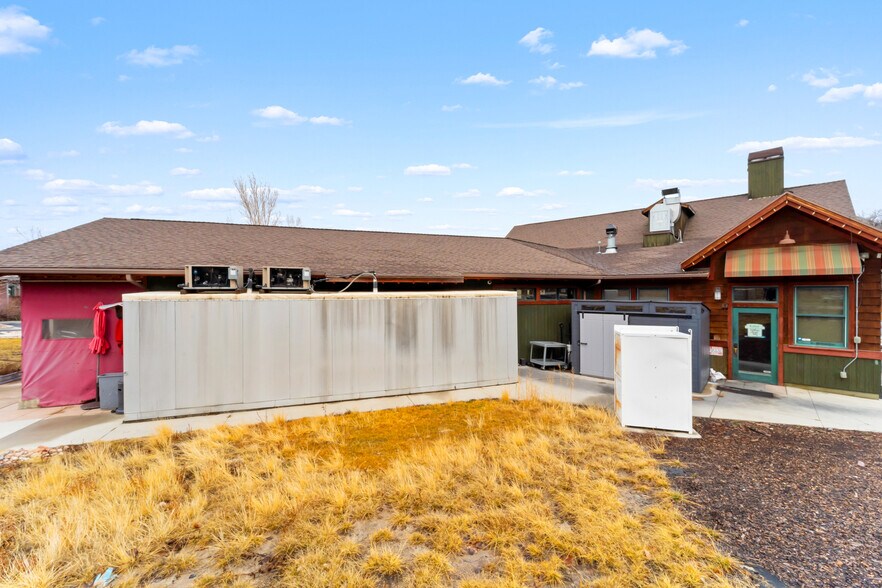 More Photos Of 14886 S Traverse Ridge Rd, Draper Restaurant For Sale