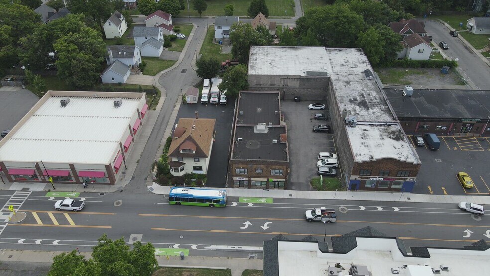 Primary Photo Of 757 W Main St, Rochester Multifamily For Sale
