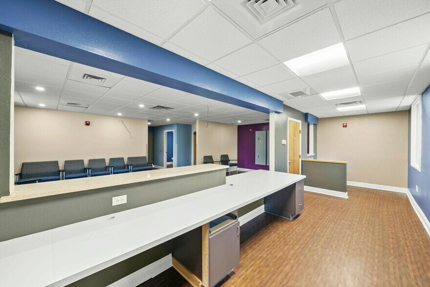 More Photos Of 1600 Jenks Ave, Panama City Medical For Sale